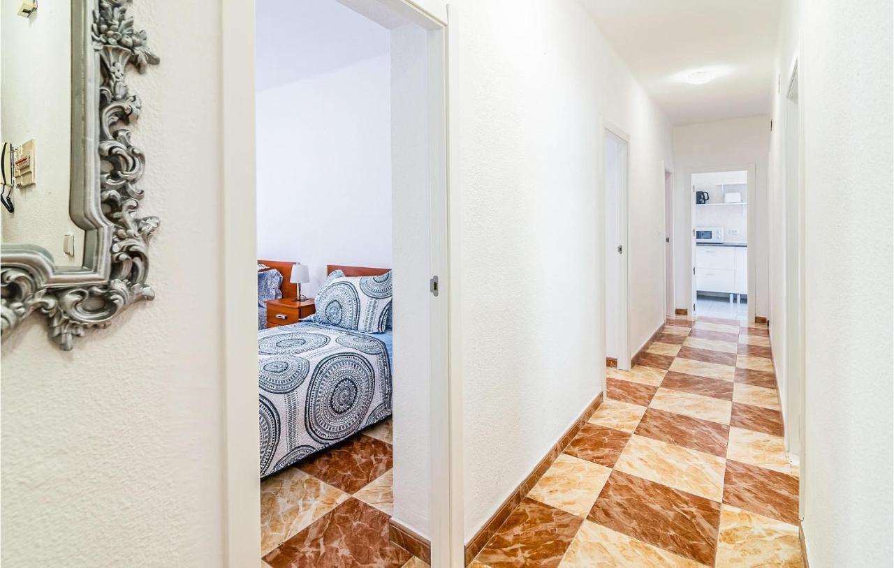 Beautiful Apartment In Cordoba With Kitchenette Dış mekan fotoğraf
