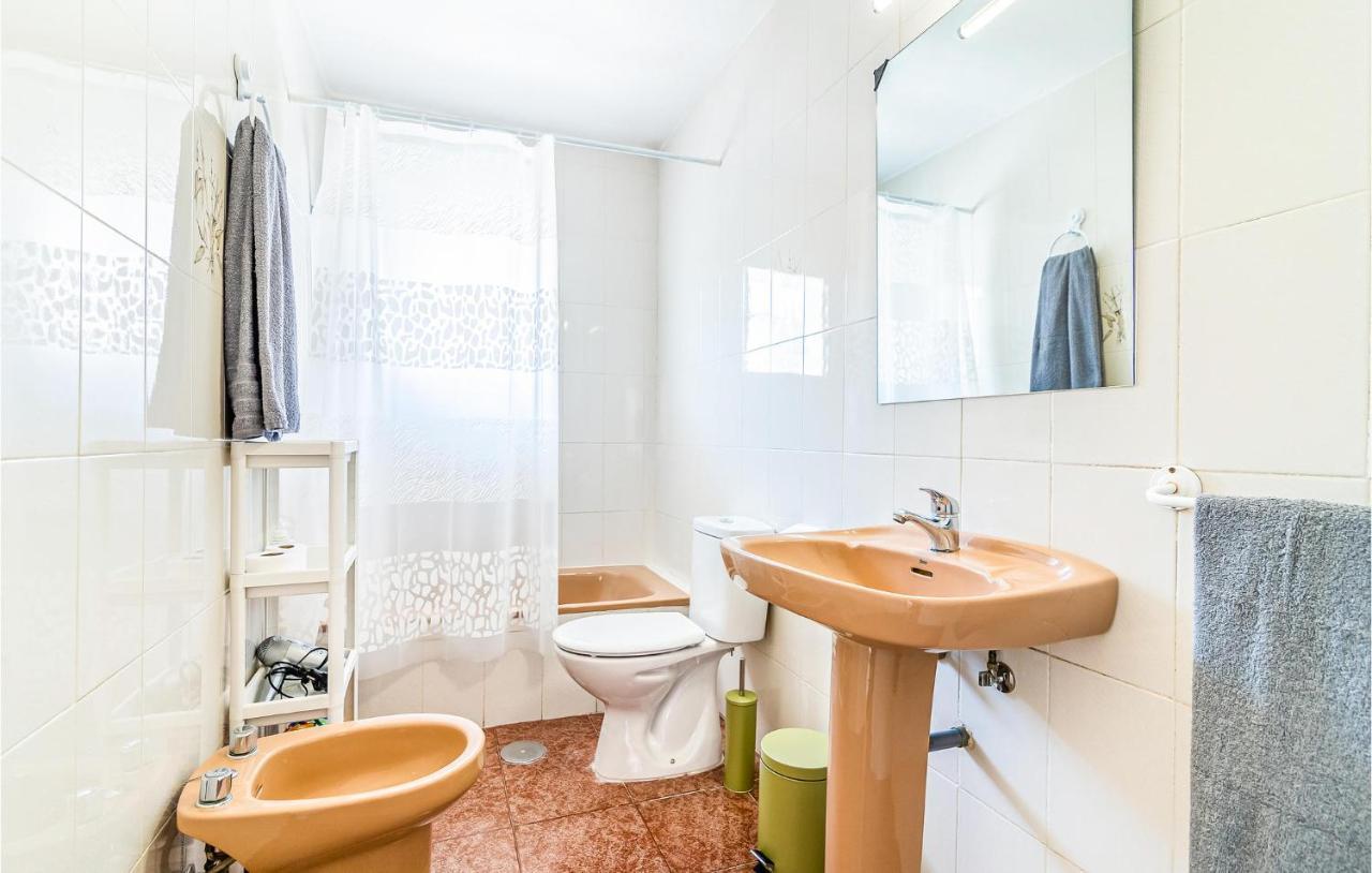Beautiful Apartment In Cordoba With Kitchenette Dış mekan fotoğraf