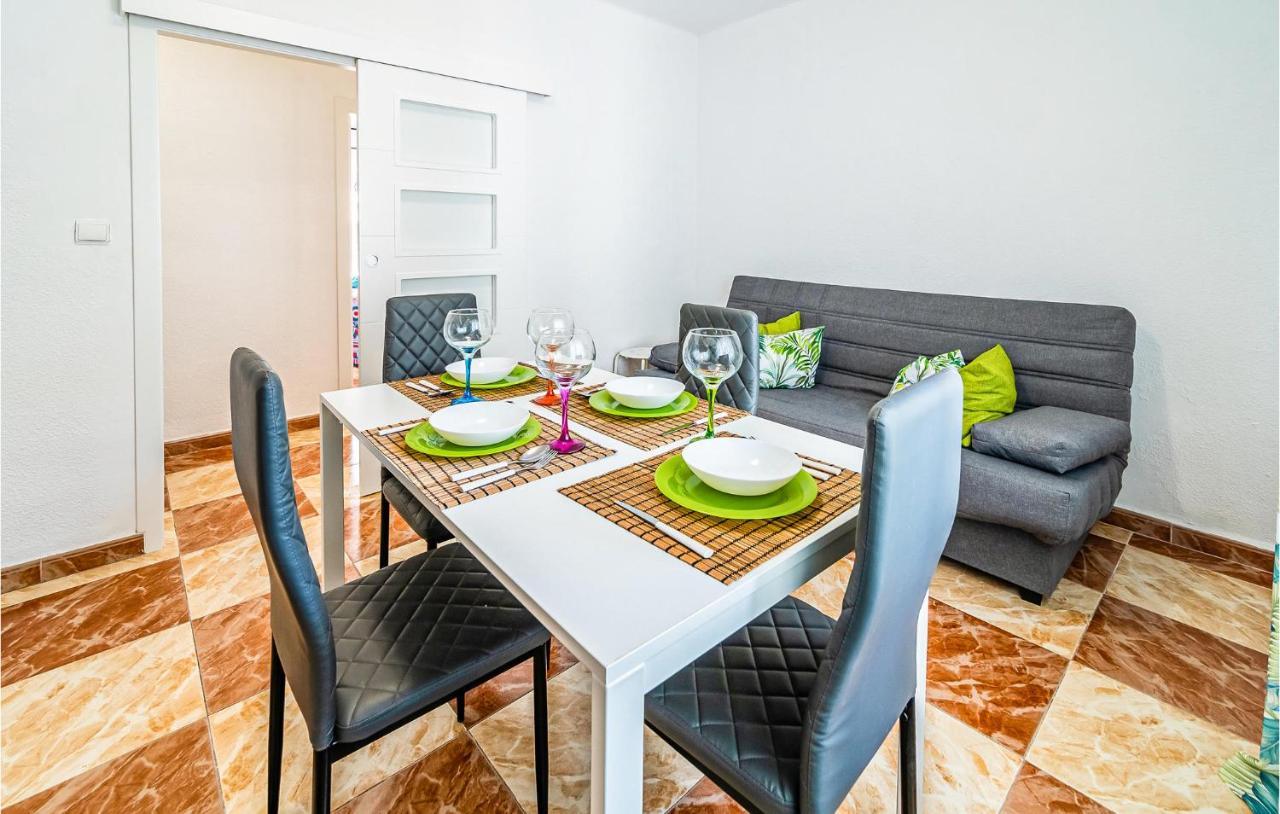 Beautiful Apartment In Cordoba With Kitchenette Dış mekan fotoğraf