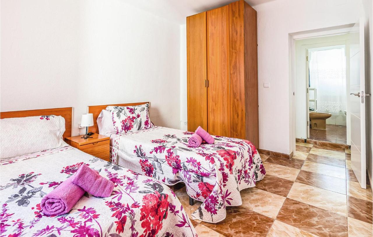 Beautiful Apartment In Cordoba With Kitchenette Dış mekan fotoğraf