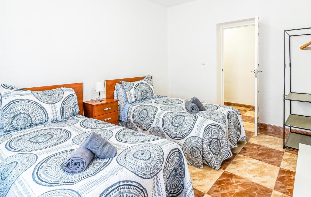 Beautiful Apartment In Cordoba With Kitchenette Dış mekan fotoğraf
